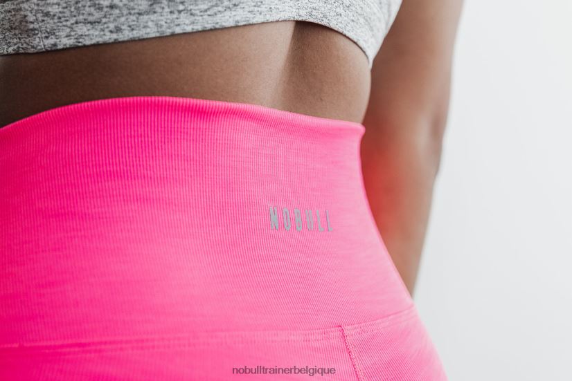 NOBULL short taille haute 2 (côte fluo) rose88R8PT2382