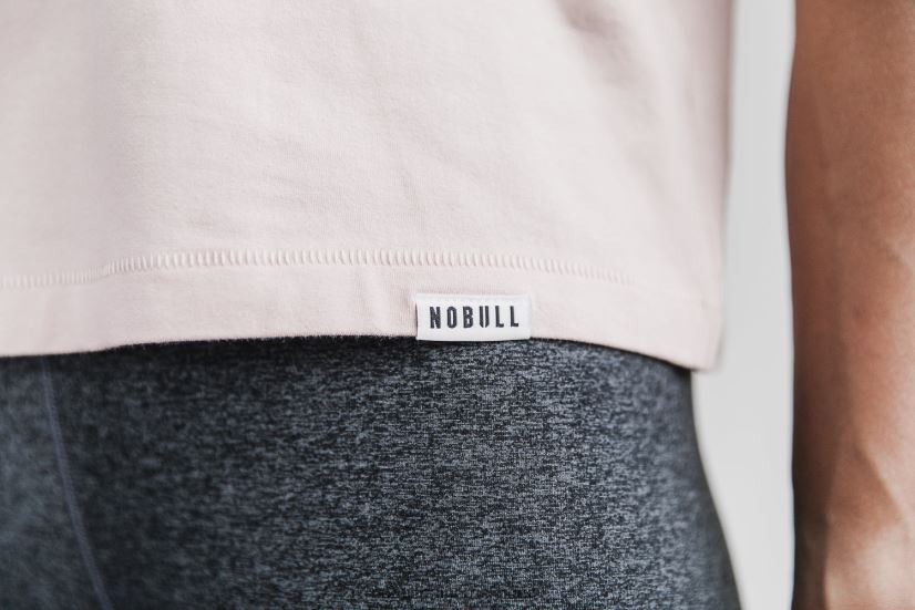 NOBULL t-shirt boxy à poche poids lourd pour femmes, poussiéreux88R8PT2561
